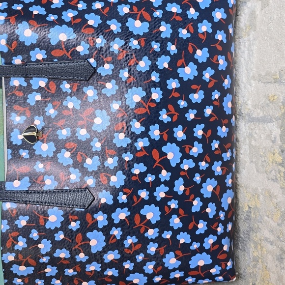 Kate Spade Molly Party Floral Tote - Picture 6 of 17
